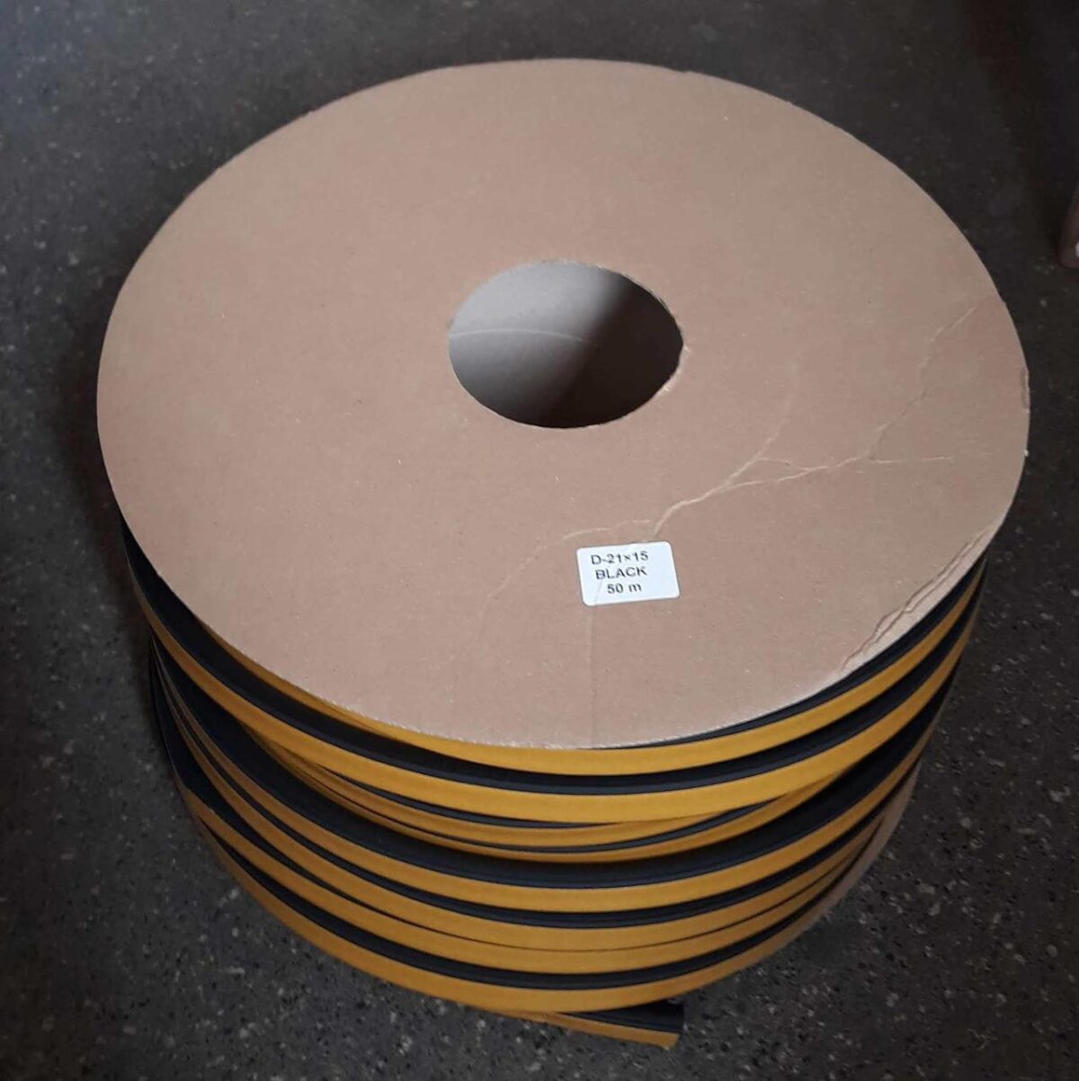 Самоклеющийся уплотнитель D 15х21. Бухта — изображение 4